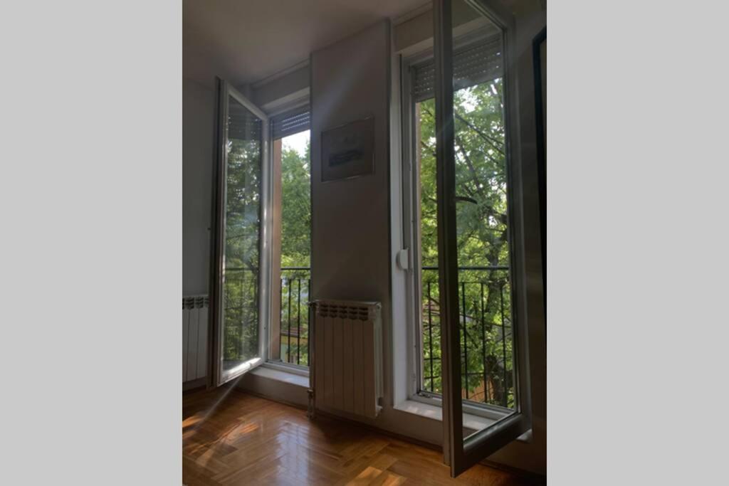 Renovated Cozy Studio 7 At Top Location - Available For Long Term Rentals Novi Sad Eksteriør bilde